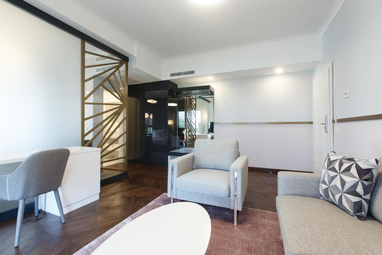 Hotel Element Alba Iulia Exterior foto
