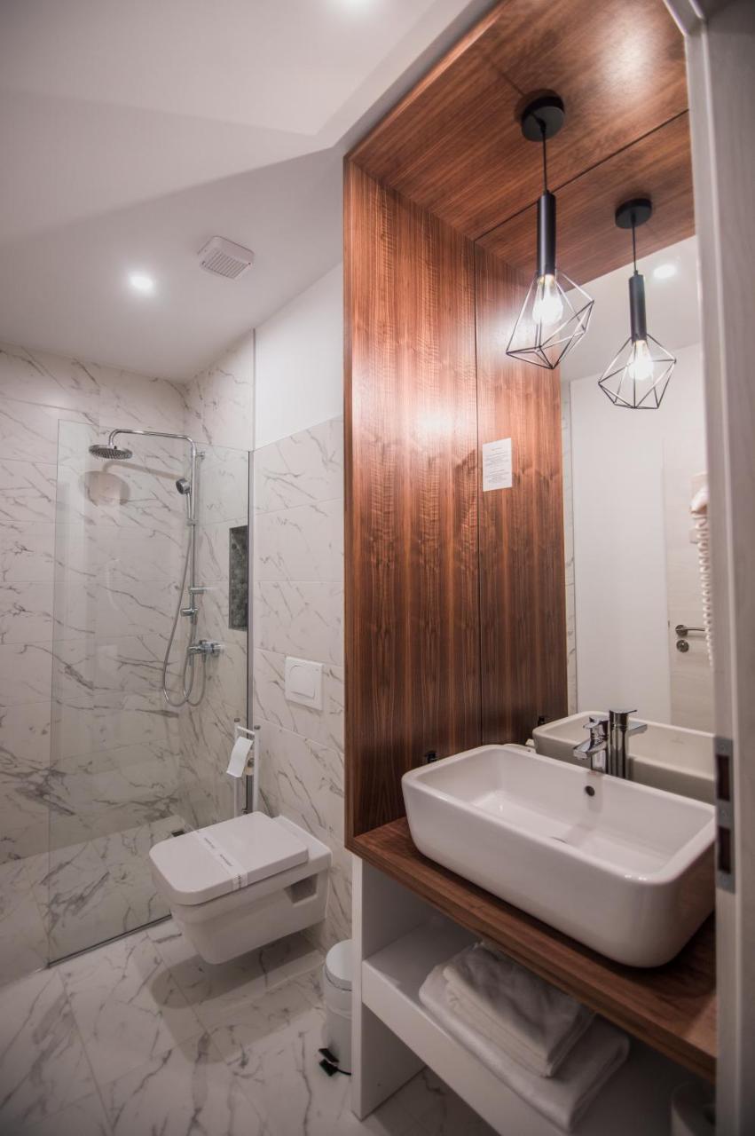 Hotel Element Alba Iulia Exterior foto
